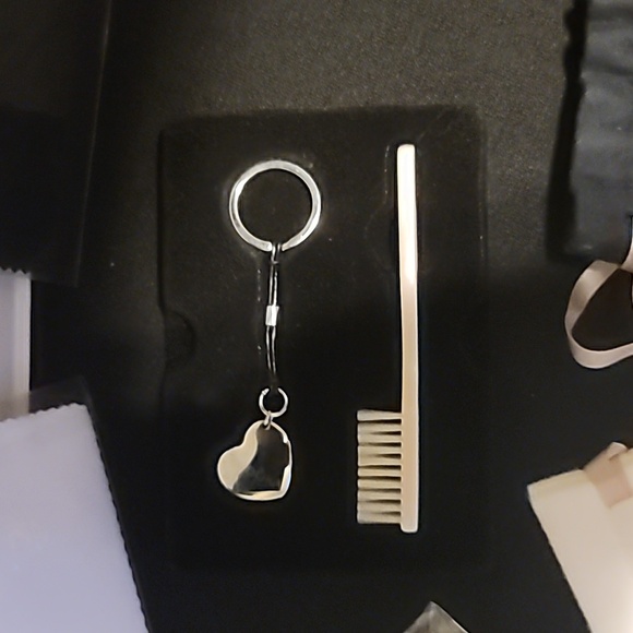 Pandora Collectors HEART KEY CHAIN Cleaning Kit Gift - Picture 3 of 9